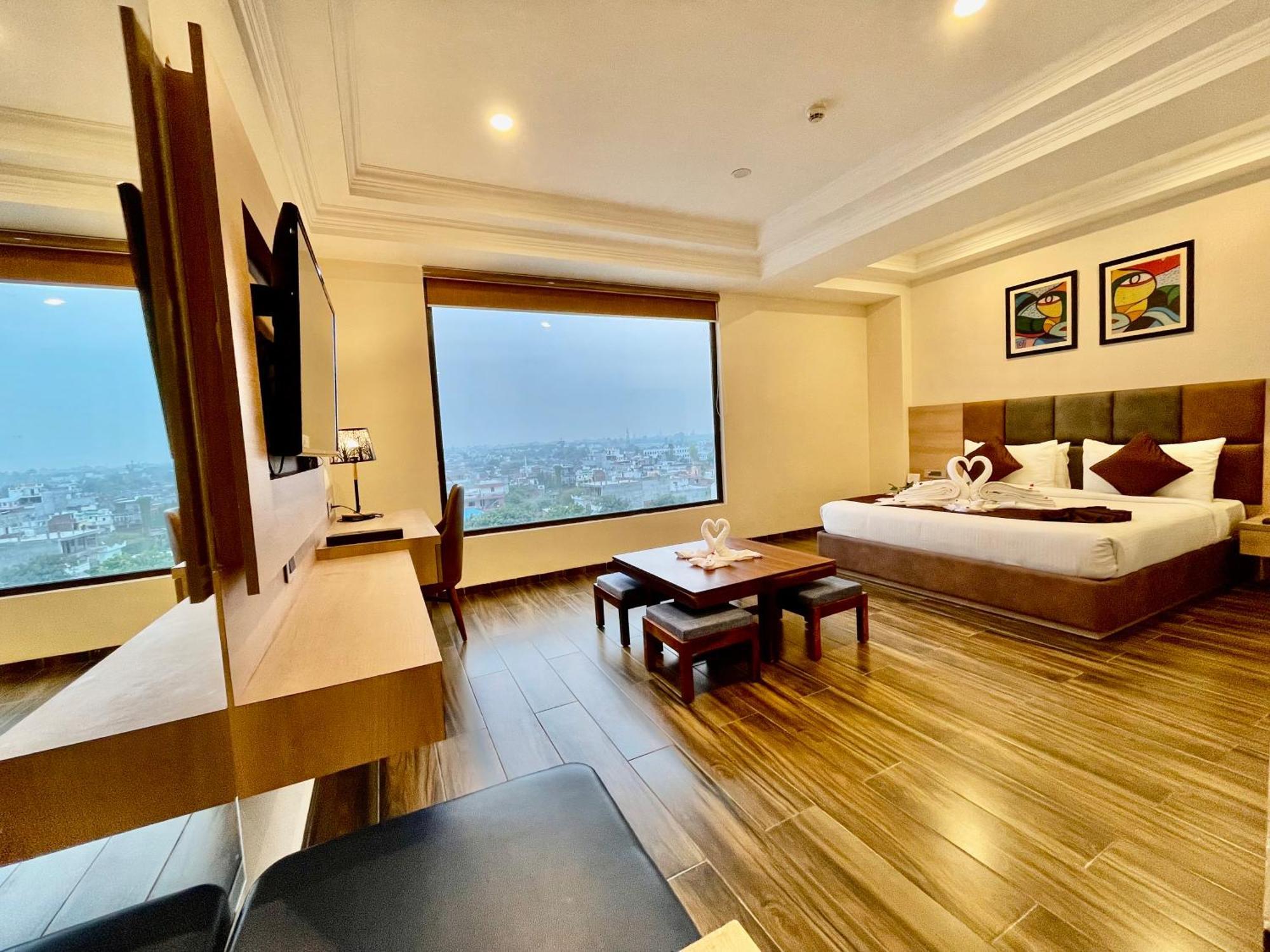 The Elite Lucknow Convention Hotel Kültér fotó